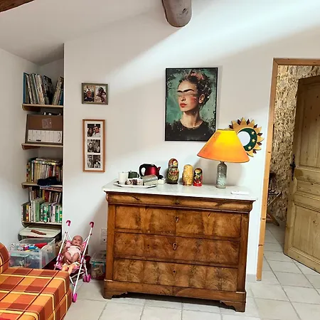 La Jourdane לינה וארוחת בוקר 4*
